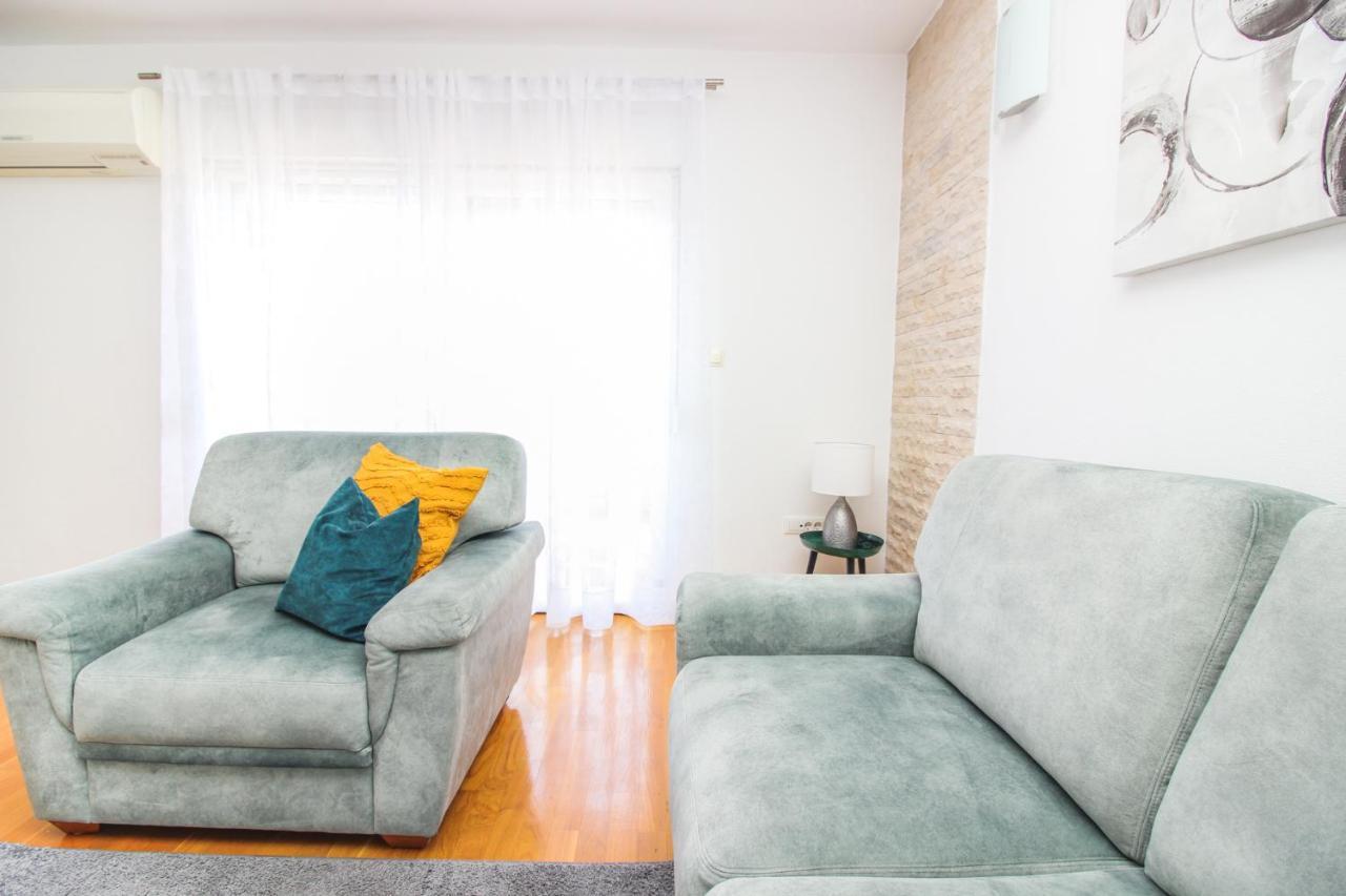 Lotta Apartment *