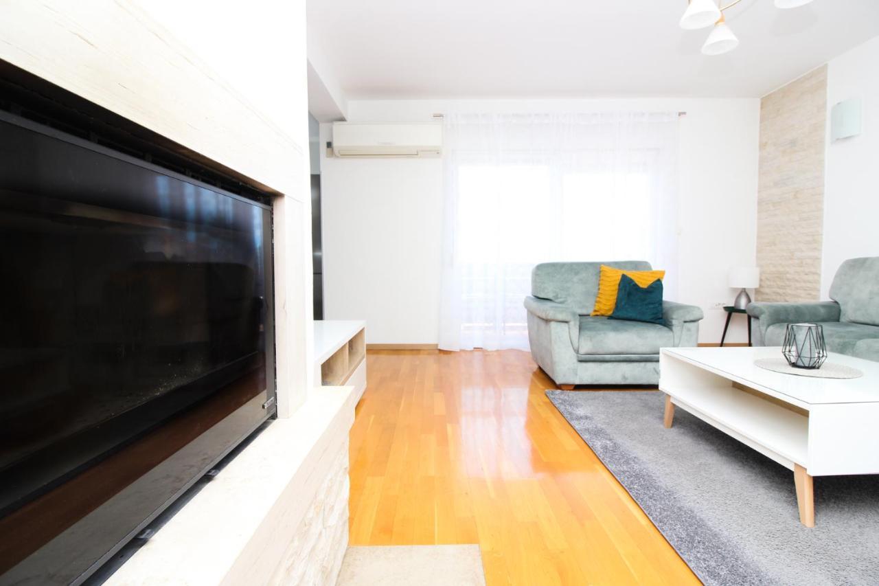 Lotta Apartment *