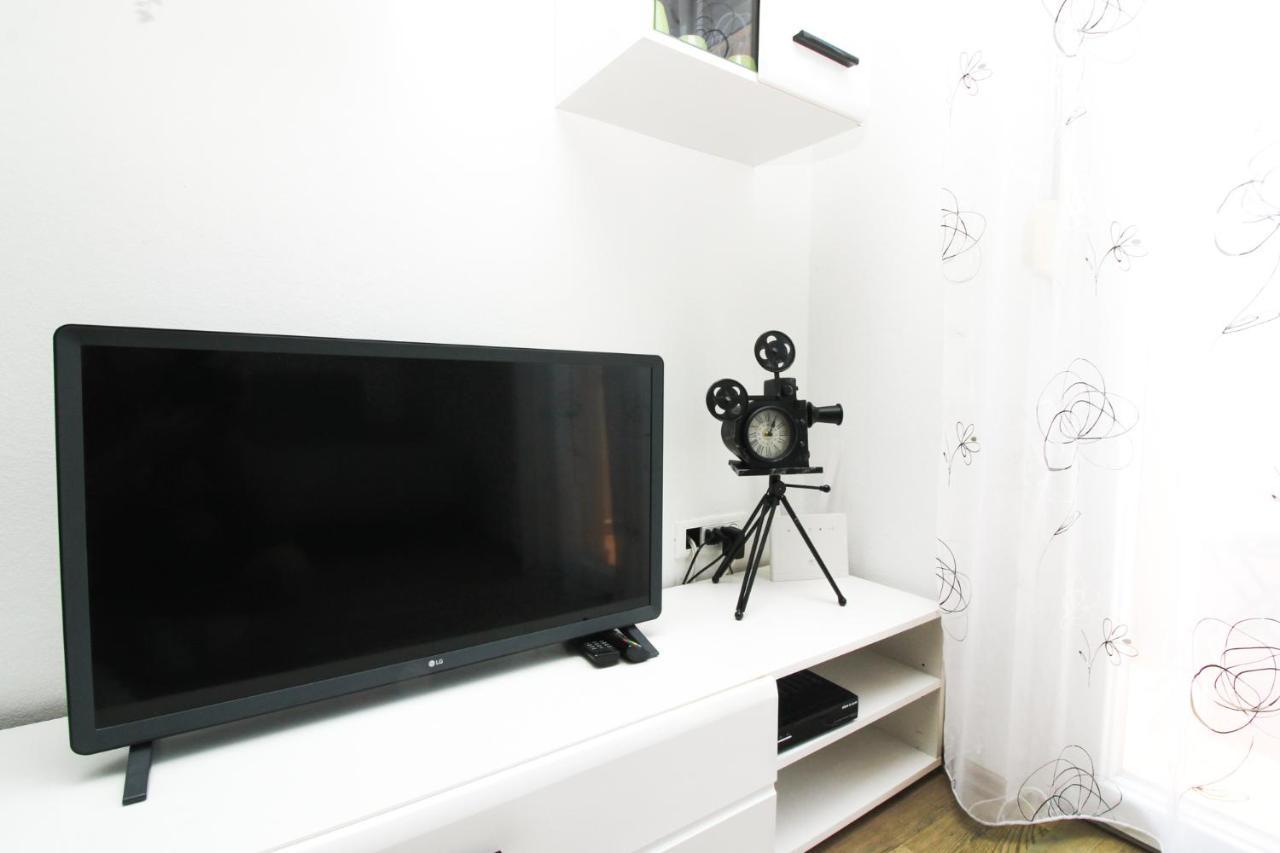 Lotta Apartment *