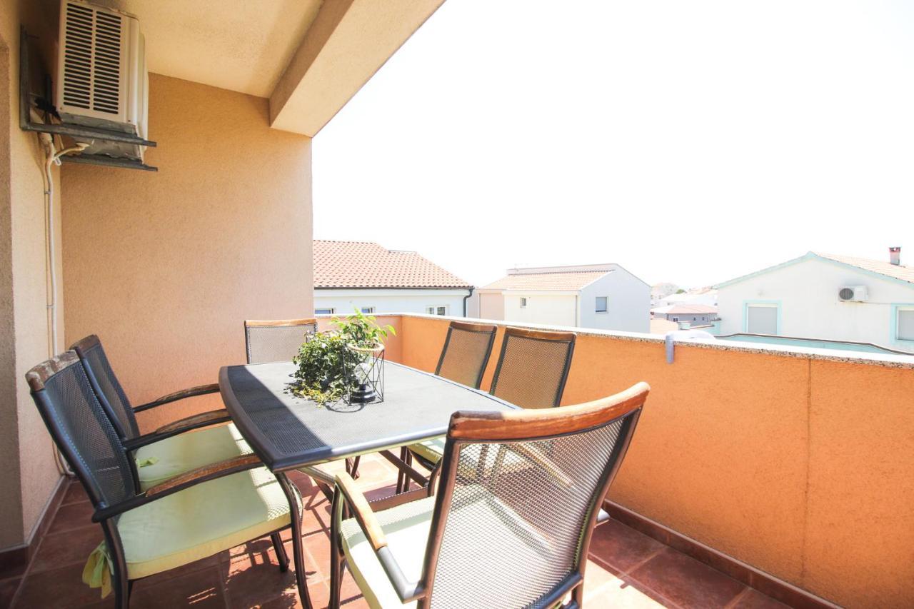 Lotta Apartamento